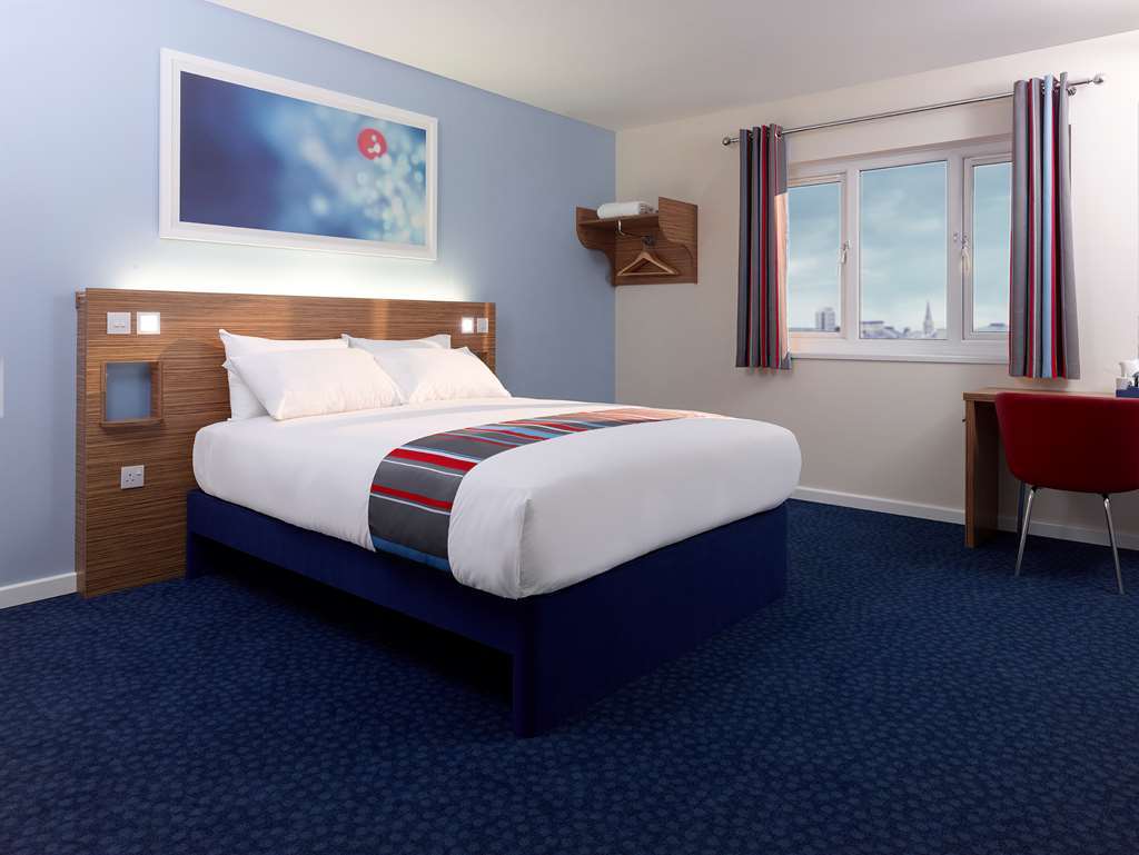 Travelodge Bedford Wyboston Стая снимка
